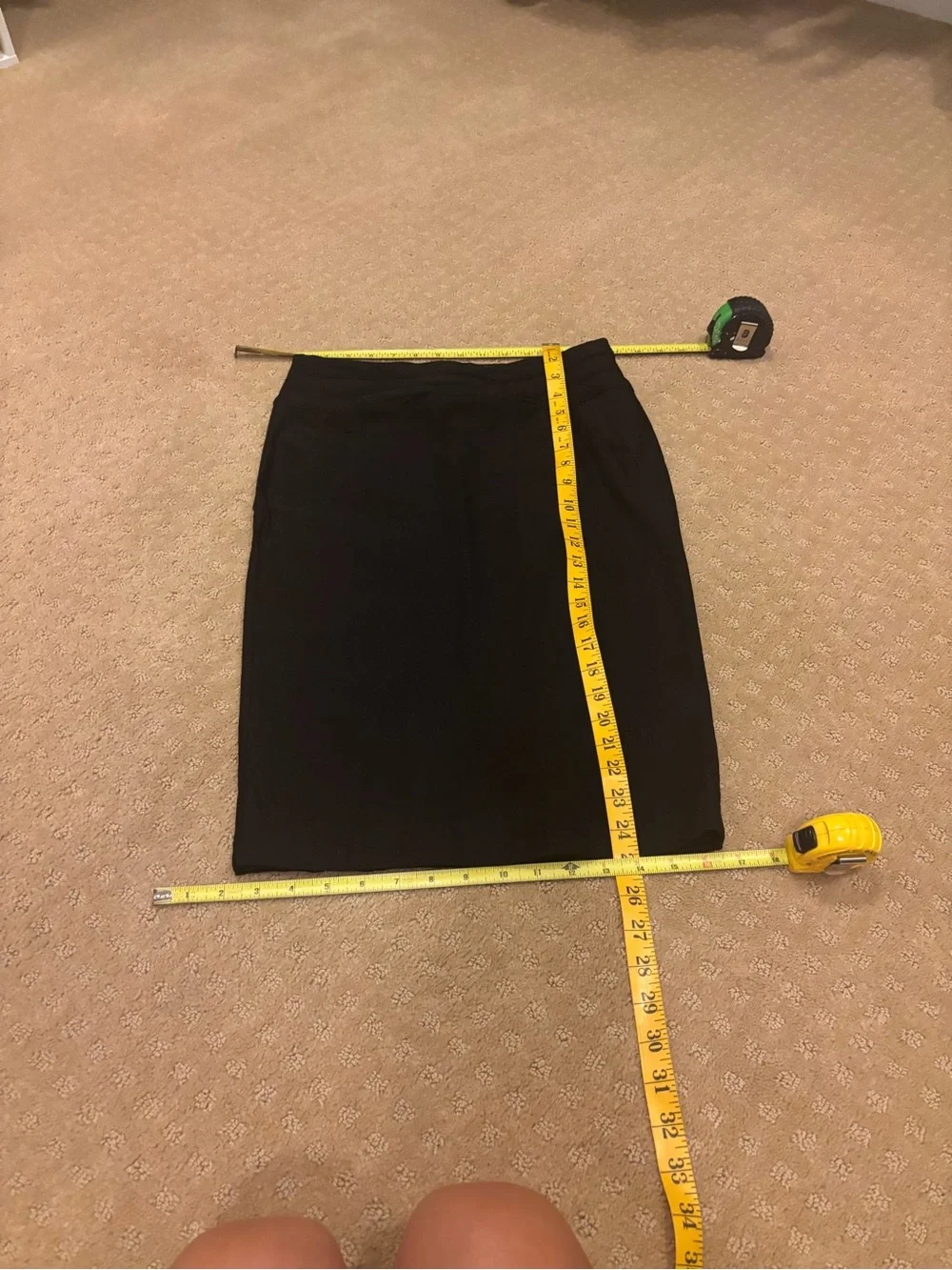 Women’s ‘Papaya’ Classic Black Pencil midi Skirt Sz M Fall 2026 fashion